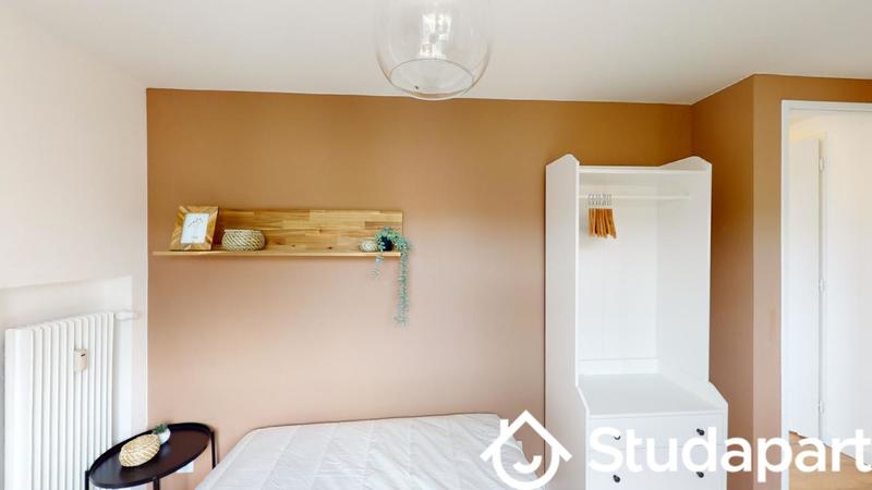 Chambre - 8 m² - 1 pièce