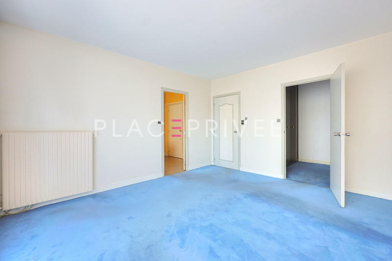 Appartement - 233 m² - 10 pièces