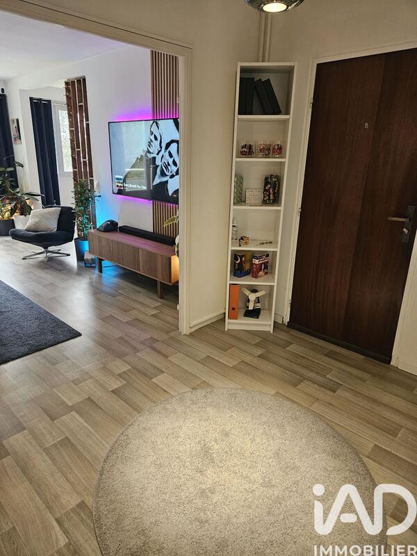 Appartement - 85 m² - 5 pièces