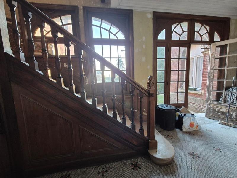 Maison - 300 m² - 8 pièces