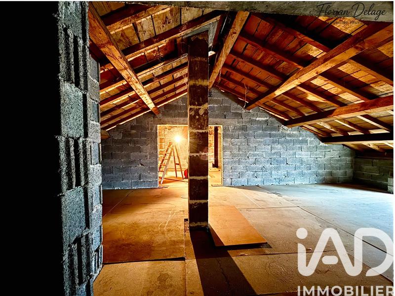 Maison de village - 227 m² - 9 pièces