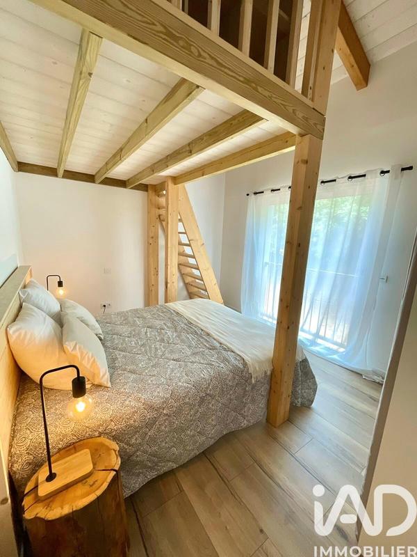 Maison - 295 m² - 11 pièces