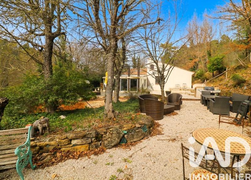 Maison - 150 m² - 4 pièces