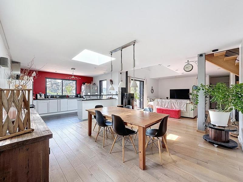 Maison - 139 m² - 4 pièces