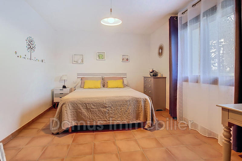 Maison - 188 m² - 8 pièces