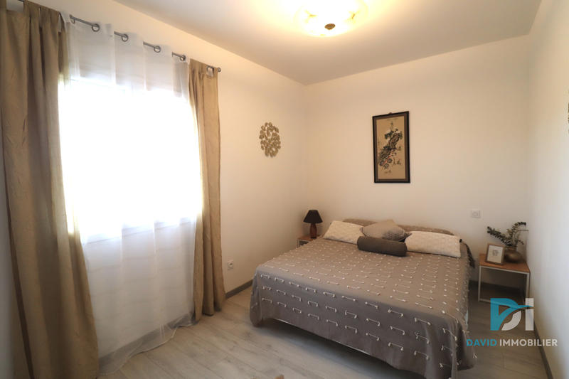 Villa - 297 m² - 8 pièces