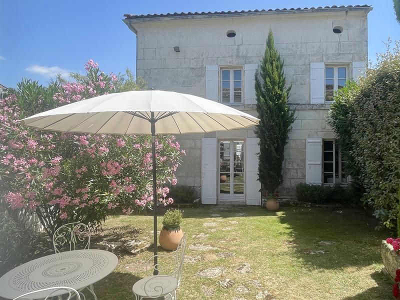 Maison - 150 m² - 5 pièces