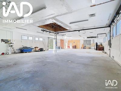 Local commercial - 307 m²