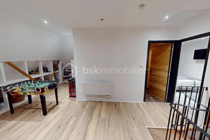 Maison - 140 m² - 5 pièces