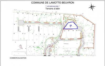 Terrain constructible - 1 052 m²