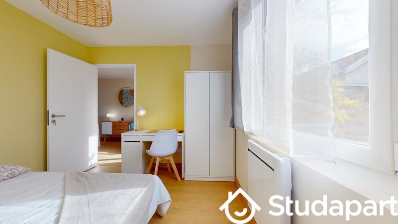 Chambre - 9 m² - 1 pièce