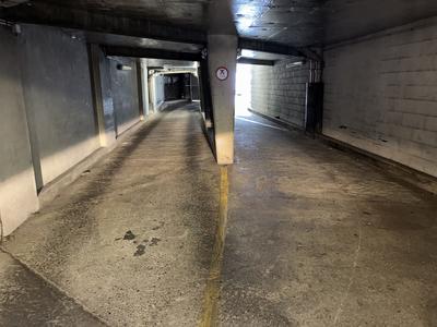 Parking / Garage - 12 m²