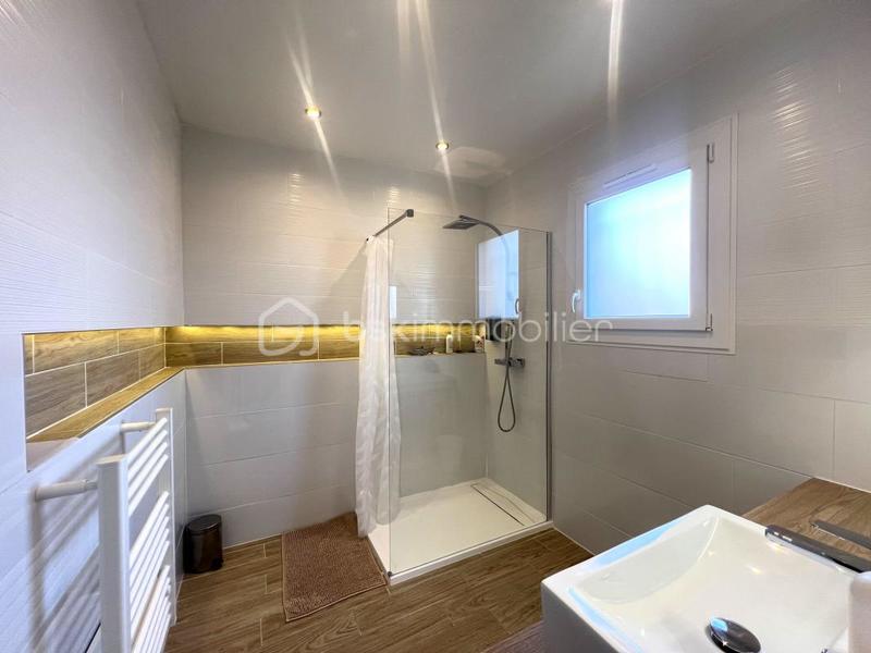 Maison - 280 m² - 7 pièces