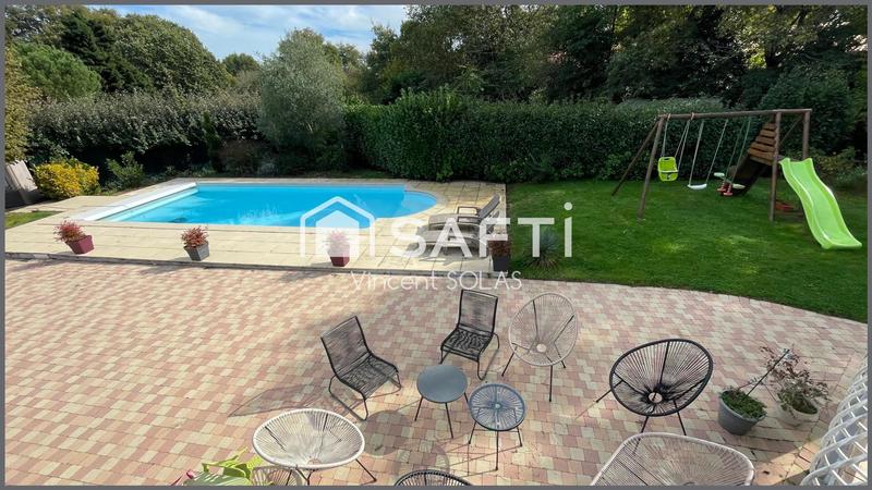 Maison - 158 m² - 7 pièces