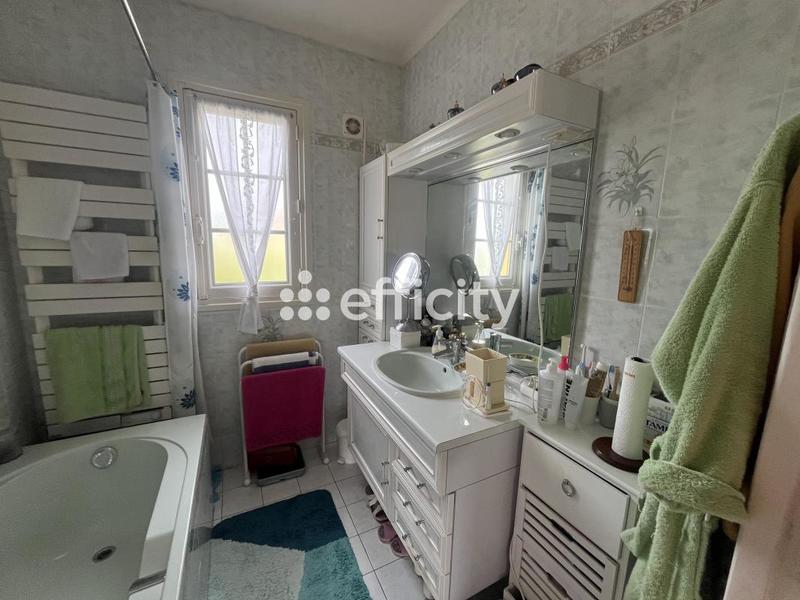 Maison - 120 m² - 4 pièces