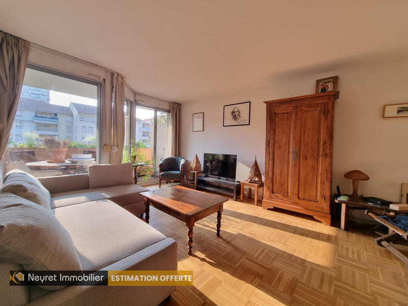 Appartement - 60 m² - 2 pièces