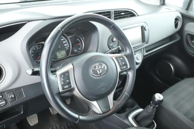 Toyota Yaris 1.4 d-4d Dynamic 5p 90 ch