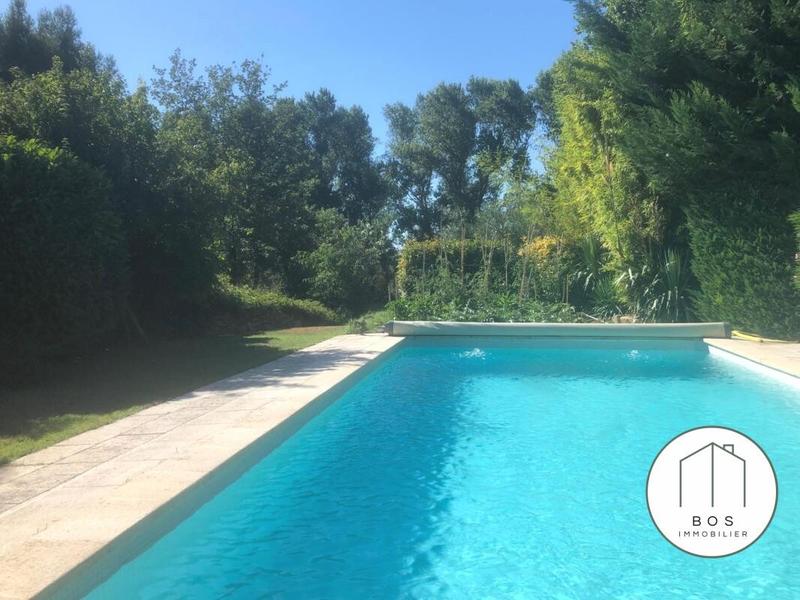 Maison - 189 m² - 5 pièces