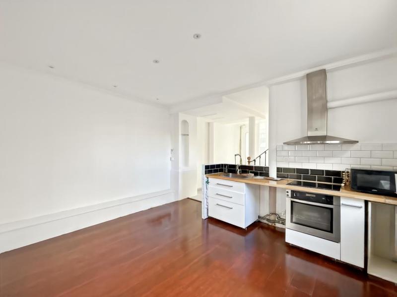 Maison - 104 m² - 4 pièces