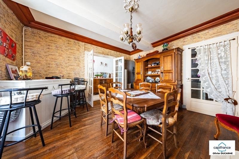 Maison de village - 228 m² - 7 pièces