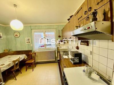 Maison - 150 m² - 8 pièces