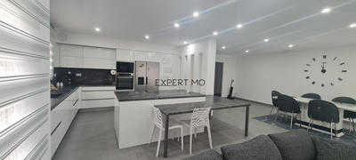 Villa - 137 m² - 4 pièces