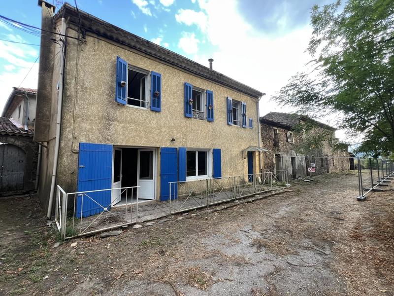 Maison de village - 90 m² - 4 pièces