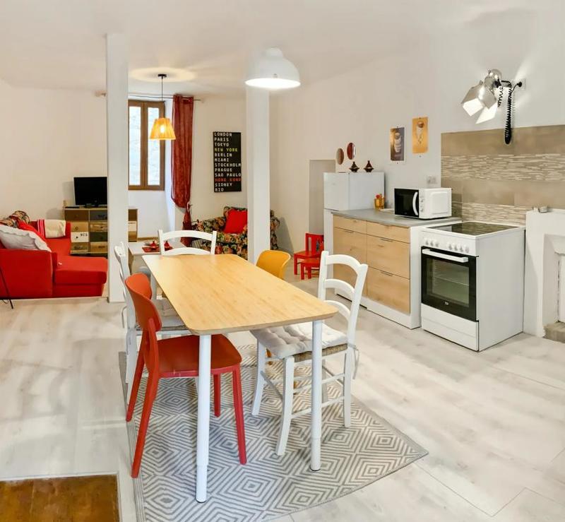 Maison de ville - 90 m² - 4 pièces
