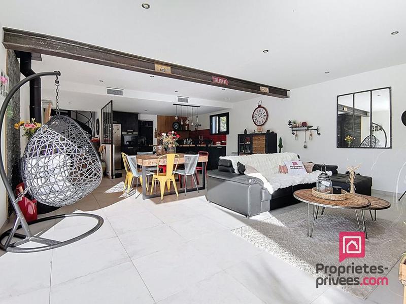 Maison - 156 m² - 6 pièces