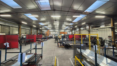 Local d'activités - 3 330 m²