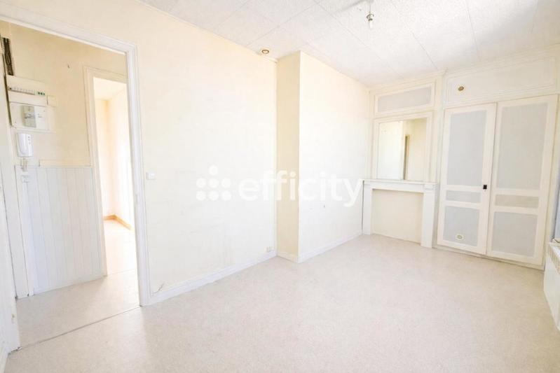 Immeuble - 140 m² - 6 pièces