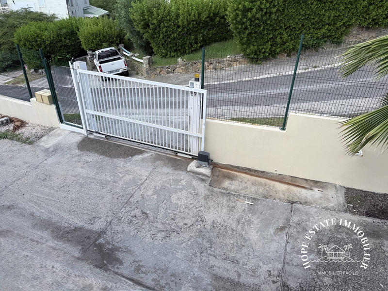 Villa - 218 m² - 6 pièces