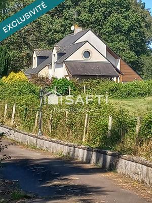 Maison - 95 000 m² - 6 pièces