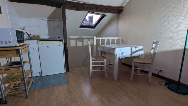 Studio - 13 m² - 1 pièce