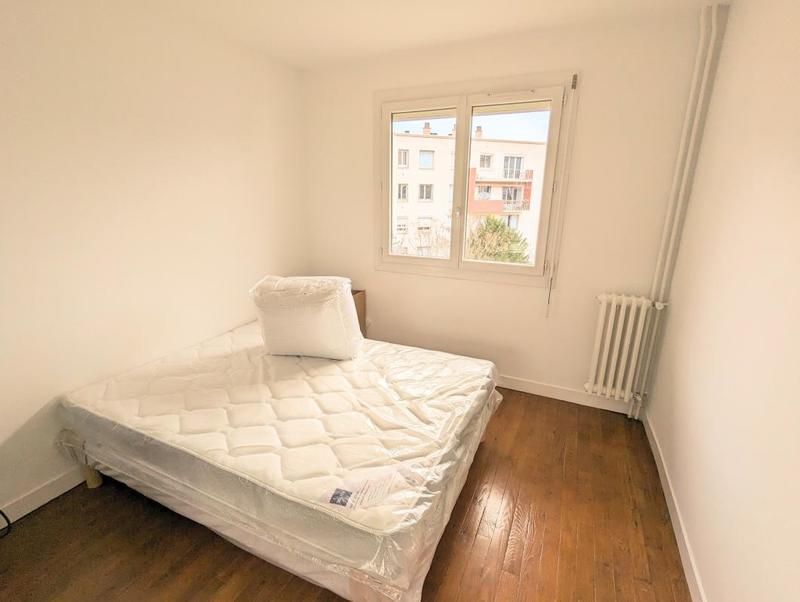 Appartement - 80 m² - 5 pièces