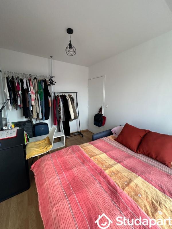 Chambre - 10 m² - 1 pièce