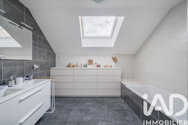 Maison - 165 m² - 6 pièces