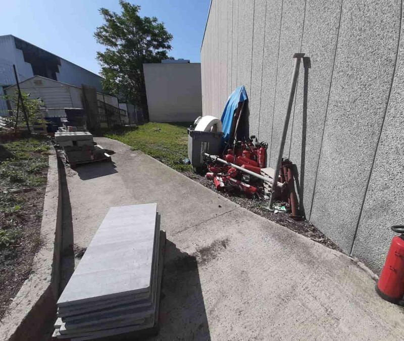 Local commercial - 690 m²