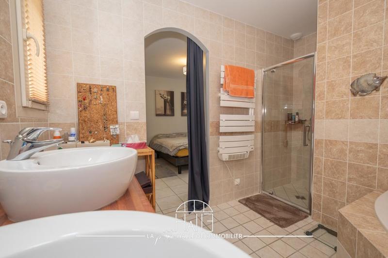 Pavillon - 145 m² - 6 pièces