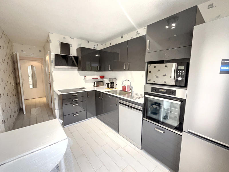 Appartement - 80 m² - 4 pièces