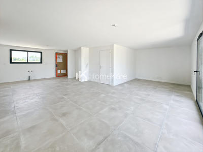 Maison - 102 m² - 4 pièces