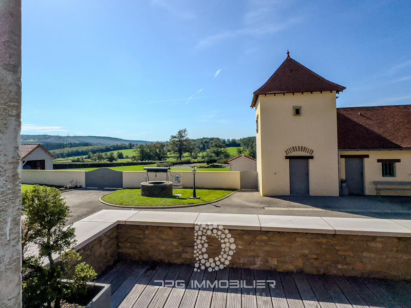 Maison - 168 m² - 7 pièces