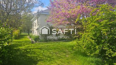 Maison - 140 m² - 5 pièces