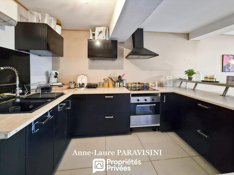 Maison - 99 m² - 4 pièces