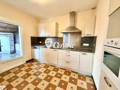 Maison - 92 m² - 3 pièces