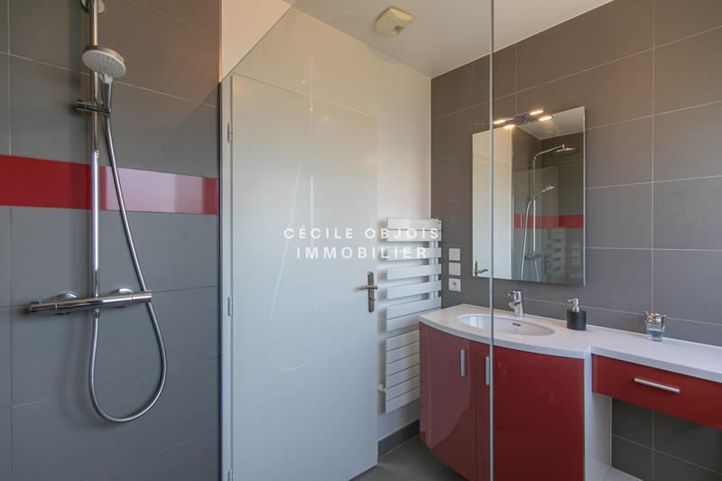 Maison contemporaine - 150 m² - 7 pièces