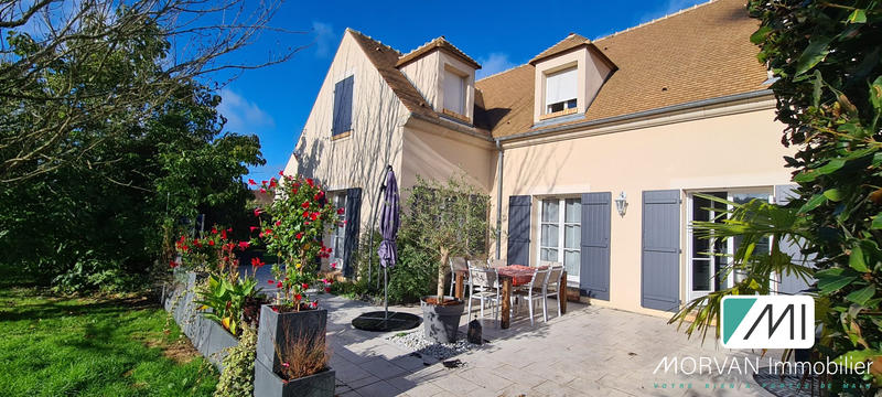 Villa - 200 m² - 8 pièces