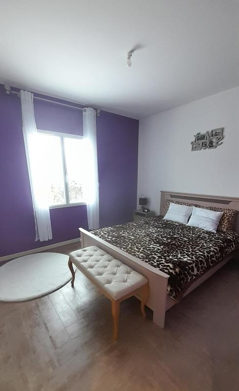 Maison - 210 m² - 7 pièces