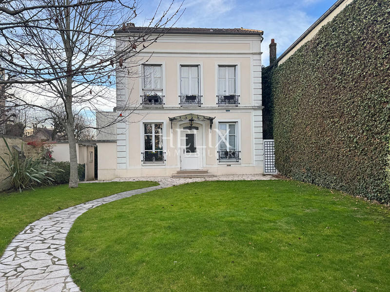 Maison - 161 m² - 6 pièces