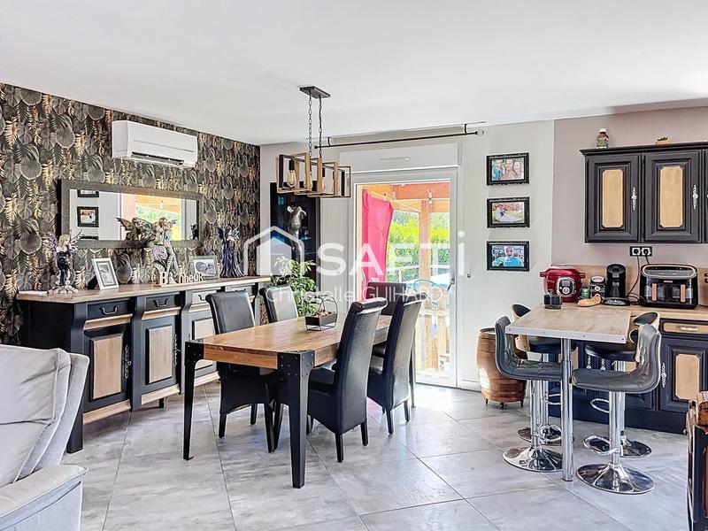 Maison - 140 m² - 5 pièces